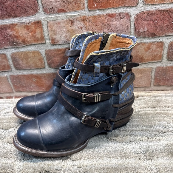 freebird Shoes - Freebird by Steven Crue Women's Leather Bootie Boots Blue, Size 7 Ankle Zip